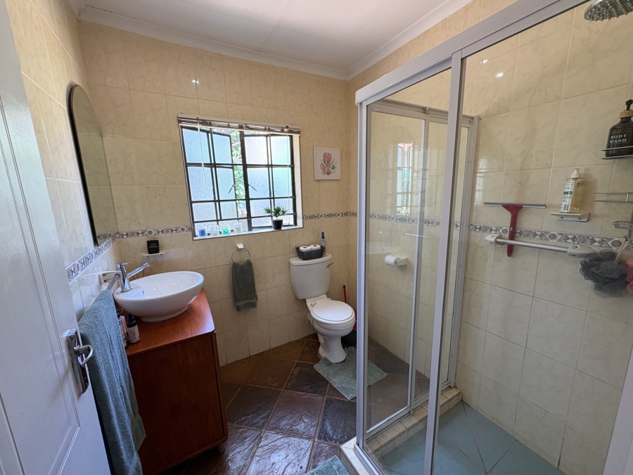 To Let 3 Bedroom Property for Rent in Safari Gardens North West